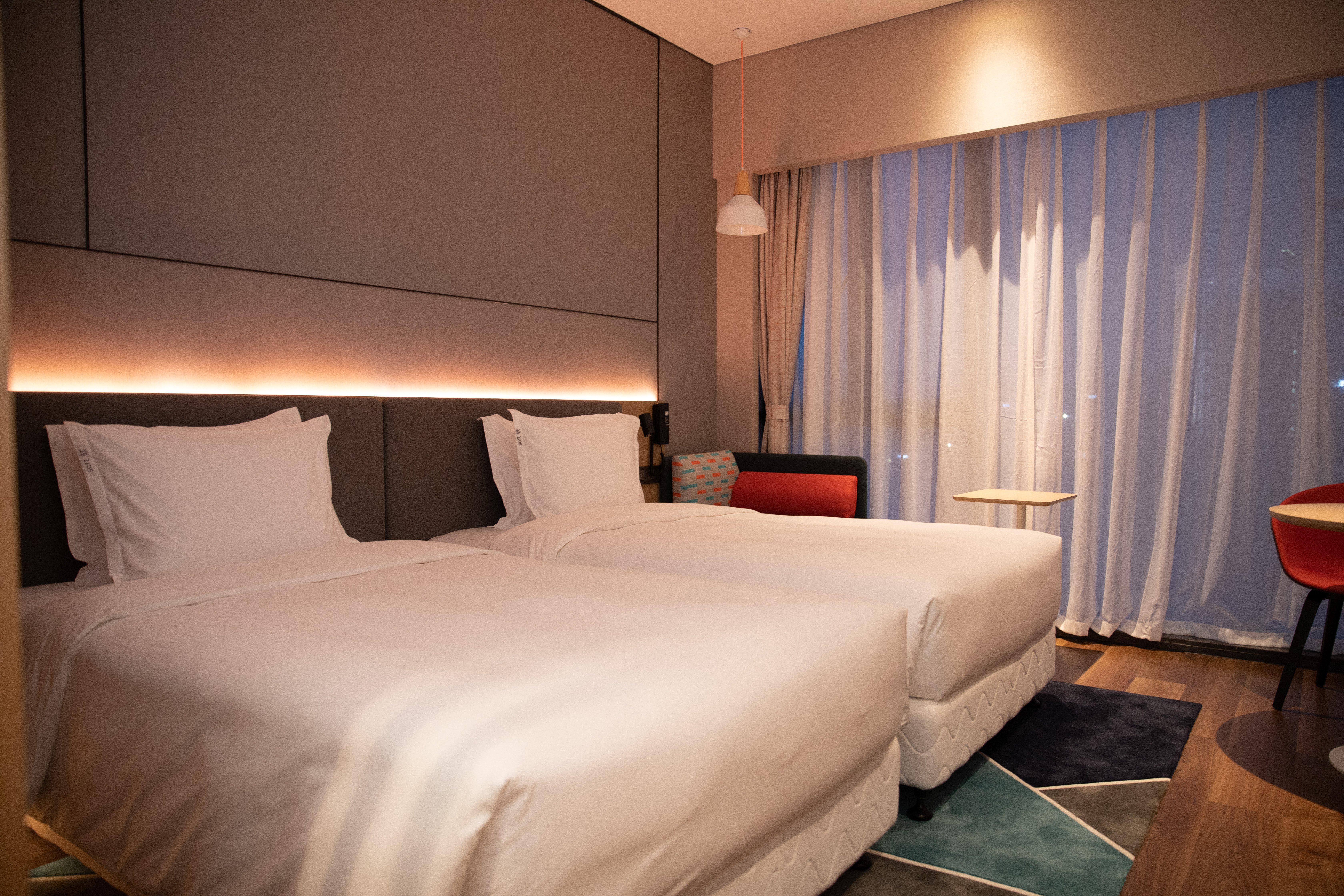 Holiday Inn Express Shenzhen Longhua By Ihg Εξωτερικό φωτογραφία